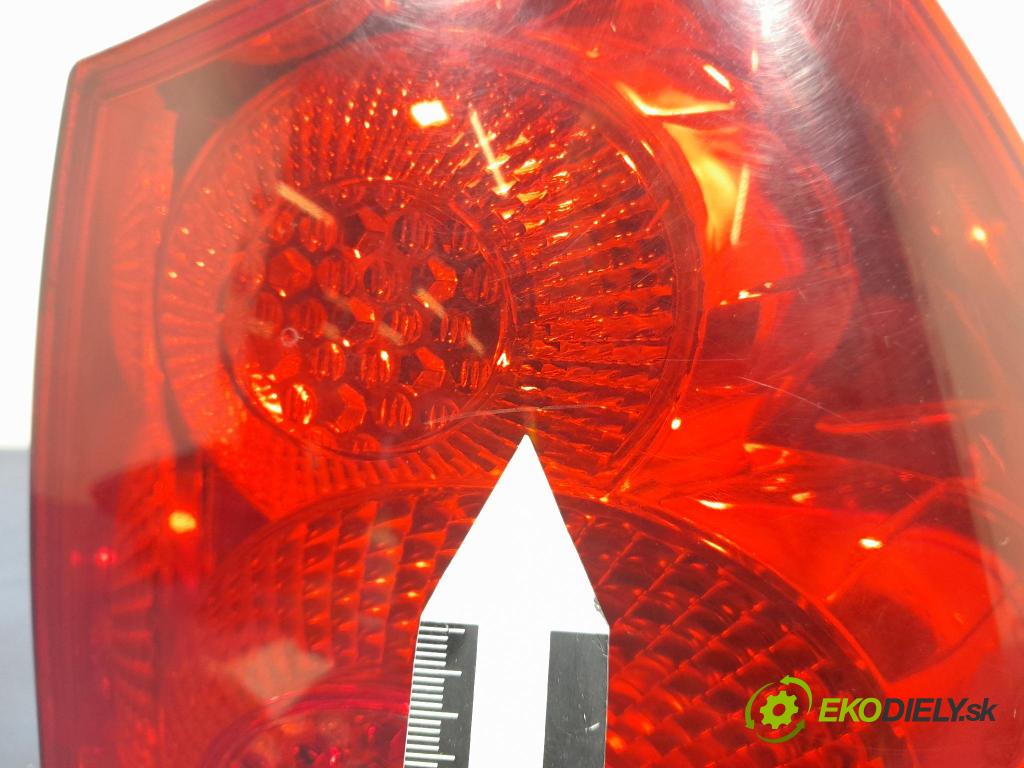 Peugeot 307 2007 svetlo / reflektor zad Prava: Vonkajsia: