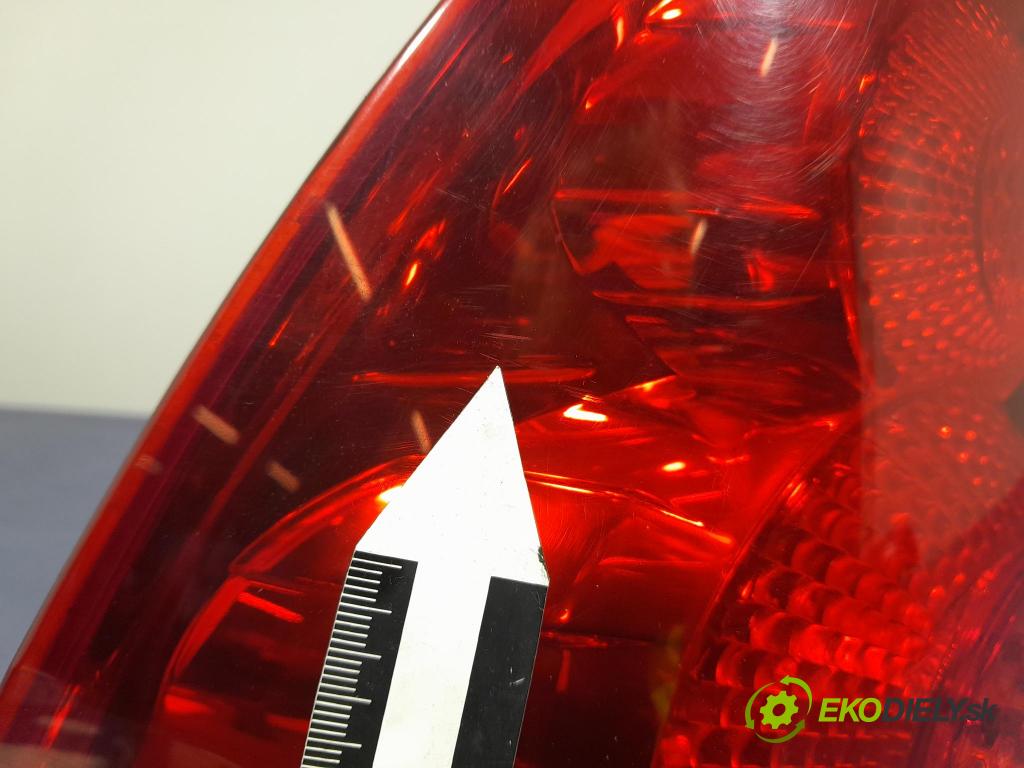 Peugeot 307 2007 svetlo / reflektor zad ľavá Vonkajsia: