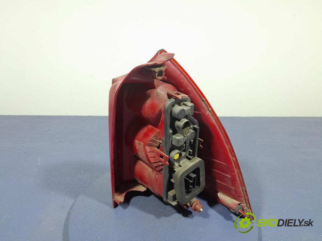 Peugeot 307 2007 svetlo / reflektor zad ľavá Vonkajsia: 