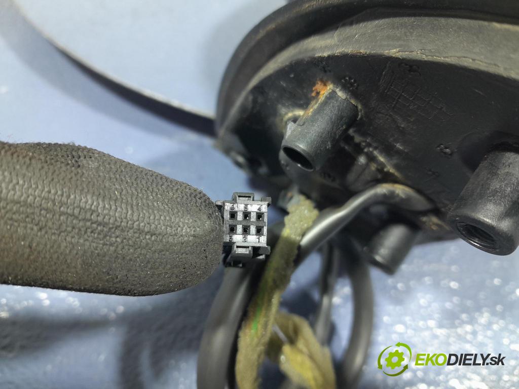 Peugeot 307 2007 zrkadlo Vľavo: 