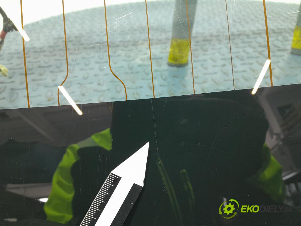 Citroen C1 2006 sklo zadna