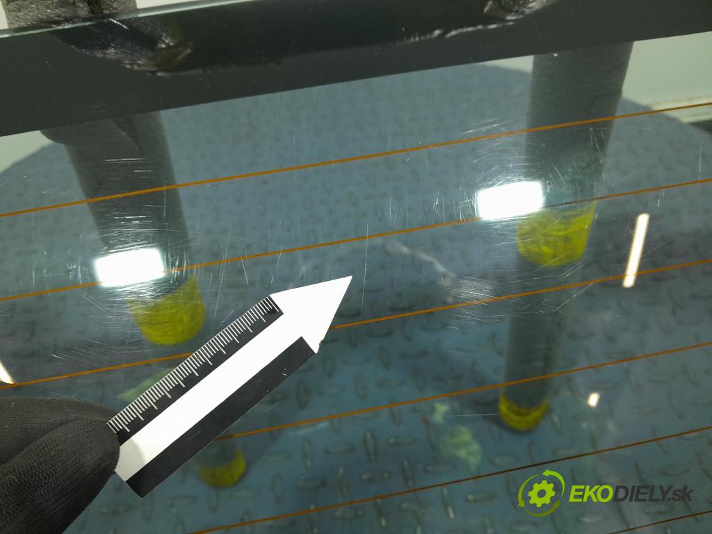 Citroen C1 2006 sklo zadna