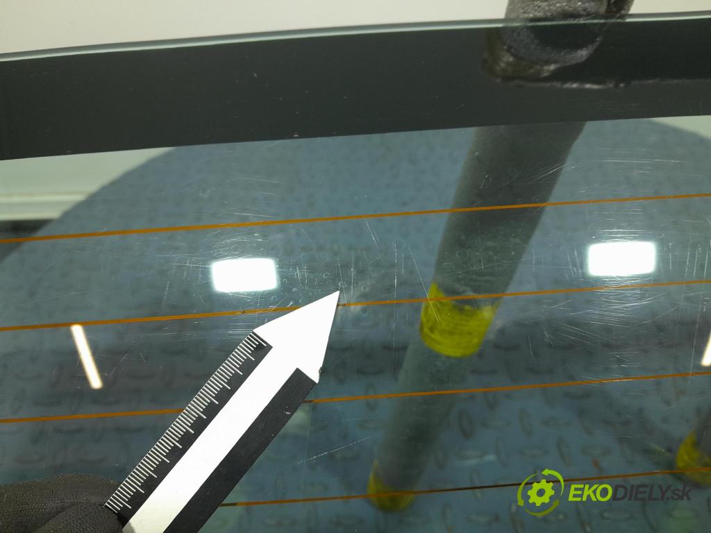 Citroen C1 2006 sklo zadna