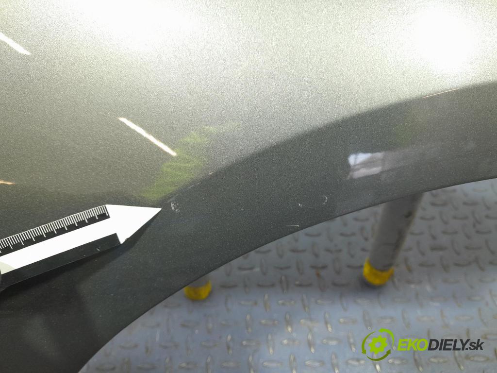 Opel Astra 2017 blatník Predné v pravo: