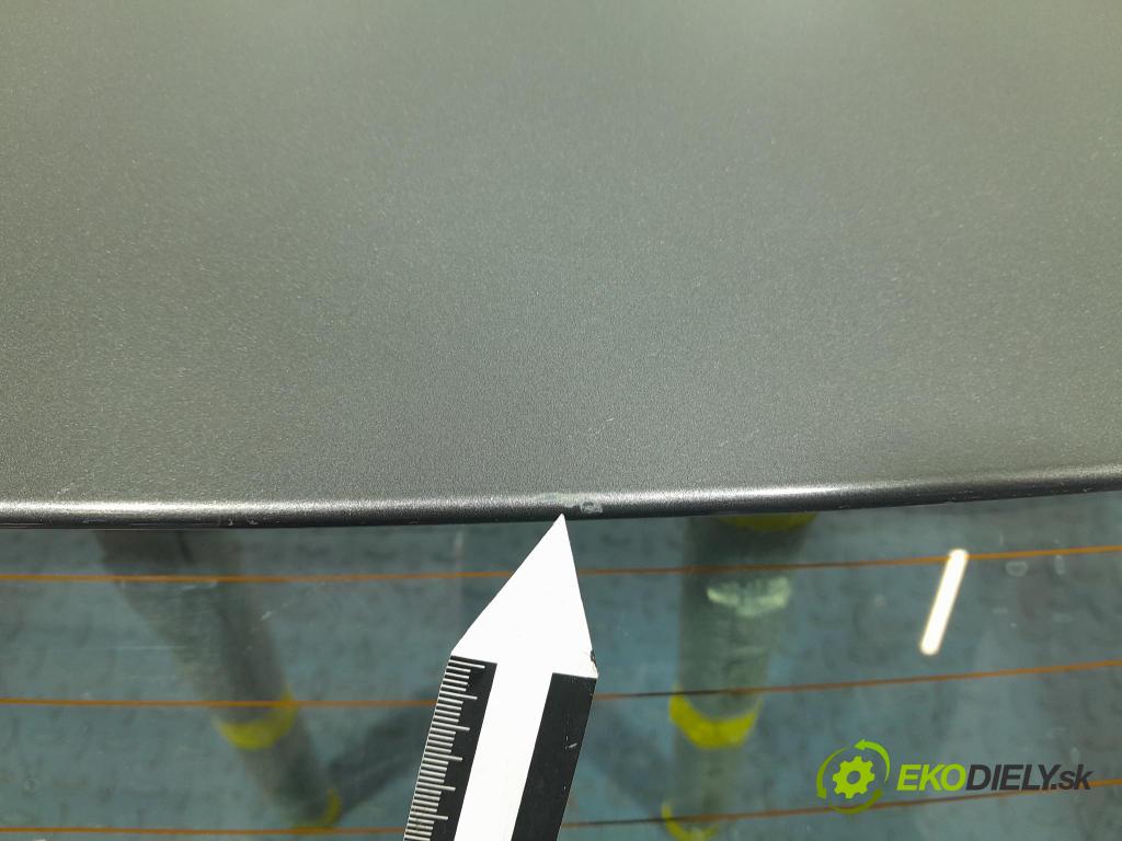 Opel Astra 2017 zadna dveře kufra: kufra: