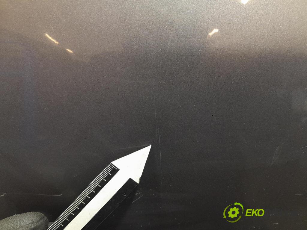 Renault Megane 2009 zadna dveře kufra: kufra: