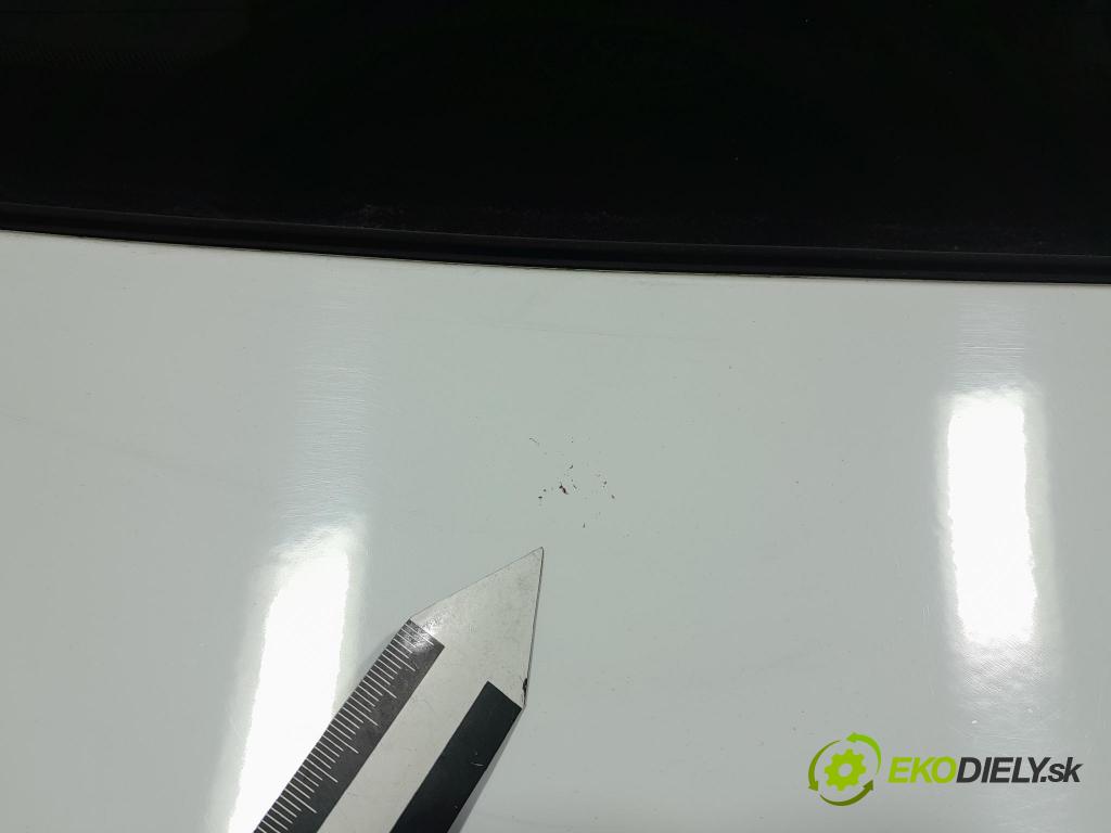 Ford Mondeo 2016 zadna dveře kufra: kufra: