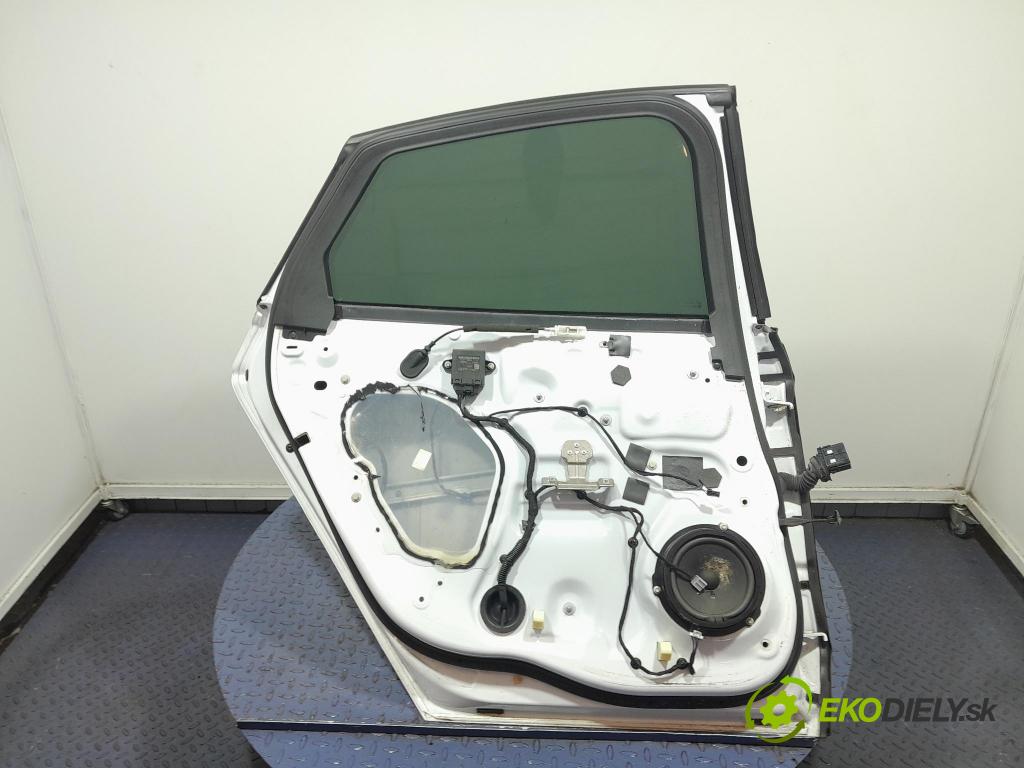 Ford Mondeo 2016 dvere zad Vľavo: 