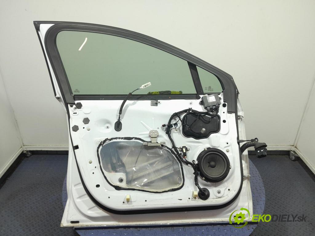 Ford Mondeo 2016 dvere Predné Vľavo: 