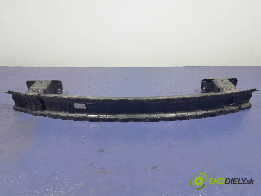 Mercedes Gla-klasa 2019 výstuha narazník zad A1176100014