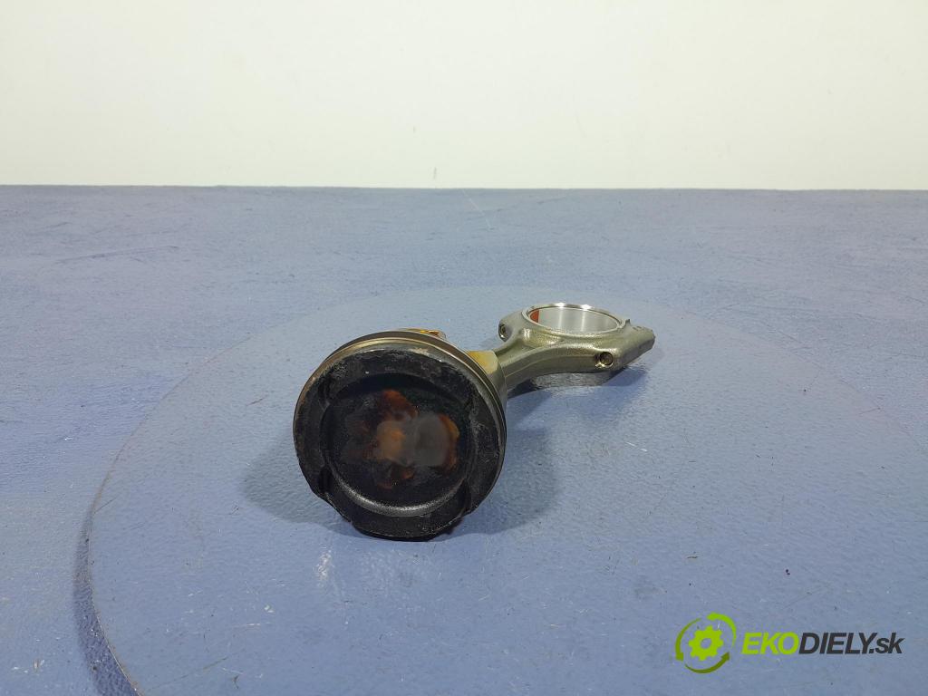 Bmw Seria 2 2020 píst 8658674