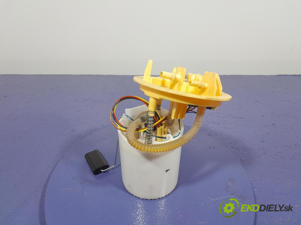 Mercedes Gla-klasa 2019 čerpadlo Palivo: / Systém: Meranie: A2464701494