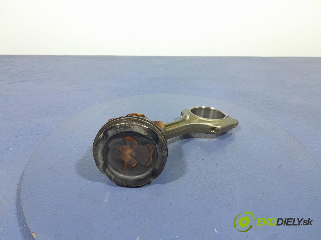 Bmw Seria 2 2020 píst