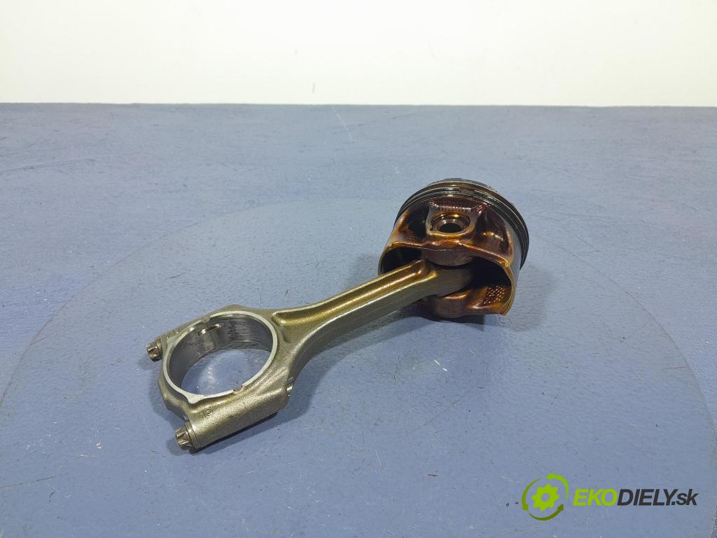 Bmw Seria 2 2020 píst