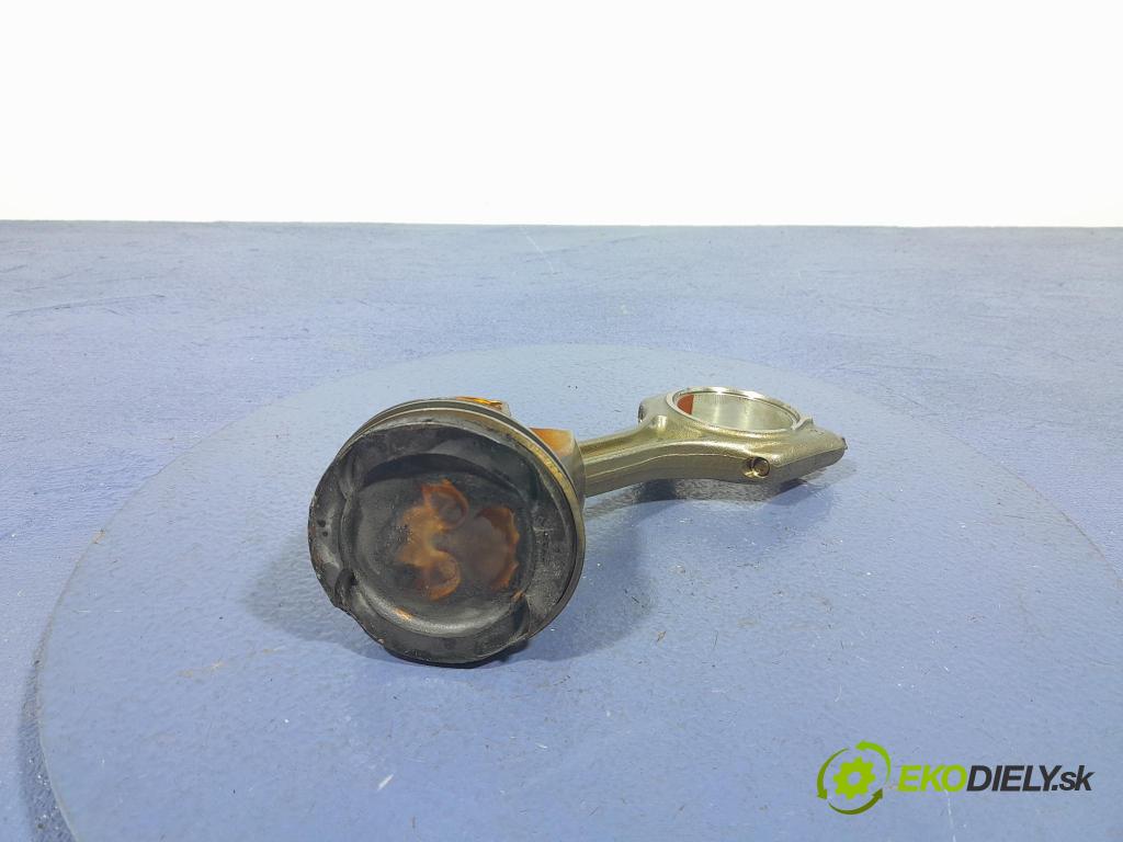 Bmw Seria 2 2020 píst