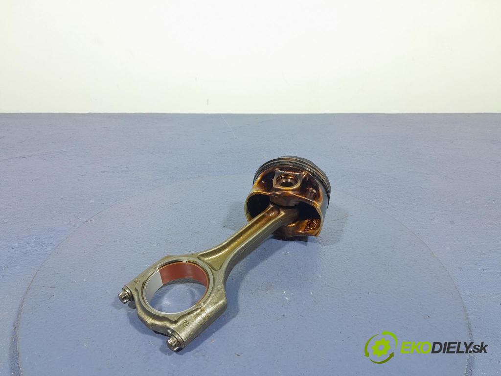 Bmw Seria 2 2020 píst