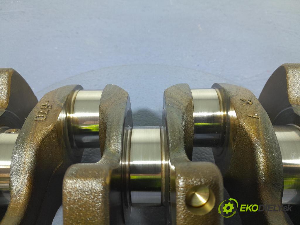 Bmw Seria 2 2020 hřídel Klika 8658672