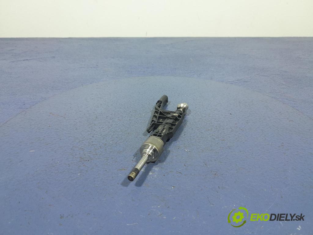 Bmw Seria 2 2020 vstřikovač 8671991