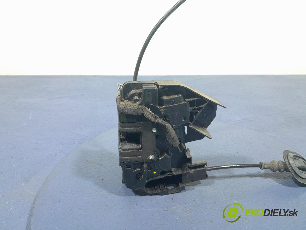 Renault Talisman 2017 zámok dvere zad Vľavo: 825034043R