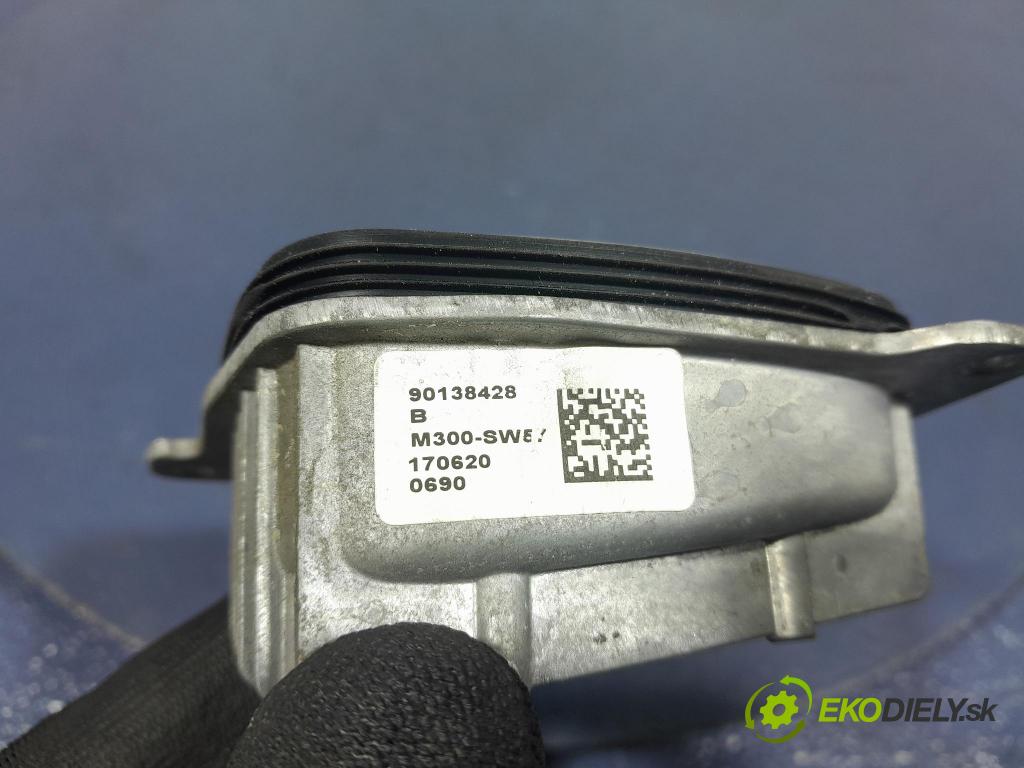 Renault Talisman 2017 střídač: 90138428