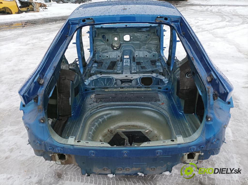 Skoda Octavia 2023 blatnik Zad: v pravo: 