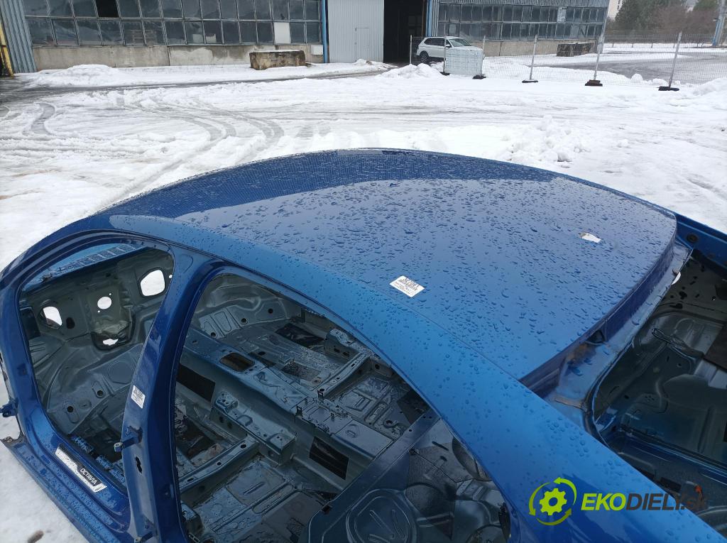 Skoda Octavia 2023 Strecha: