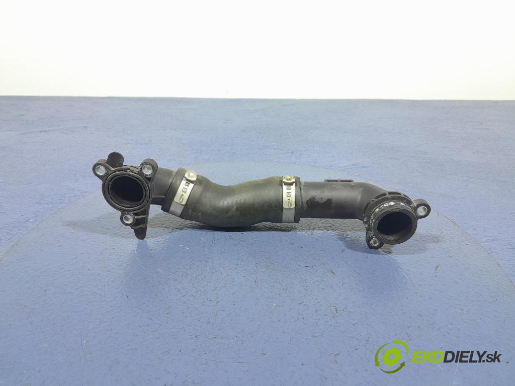 Bmw Seria 2 2020 rúrka Chladič: 8645546