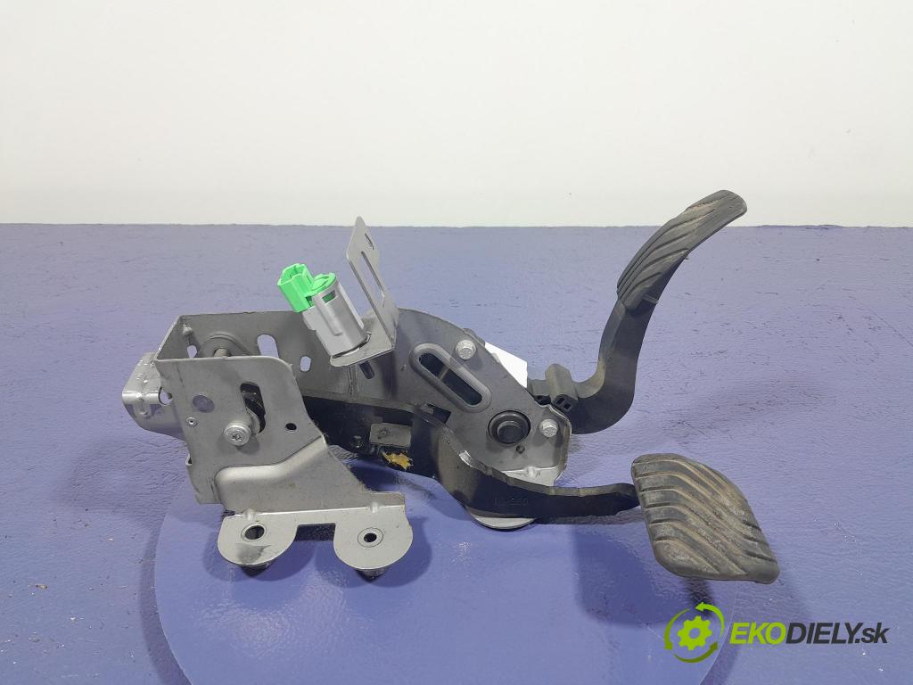 Renault Talisman 2017 pedály 465013467R