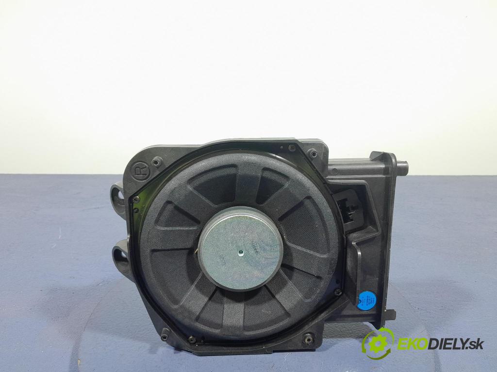 Bmw Seria 2 2020 Reproduktor / Subwoofer: 9278066