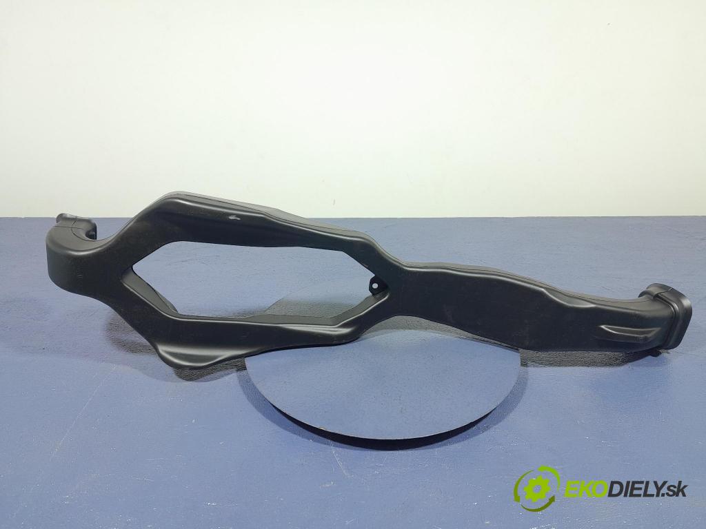 Bmw Seria 2 2020 Vstup: Vzduch: 6823327