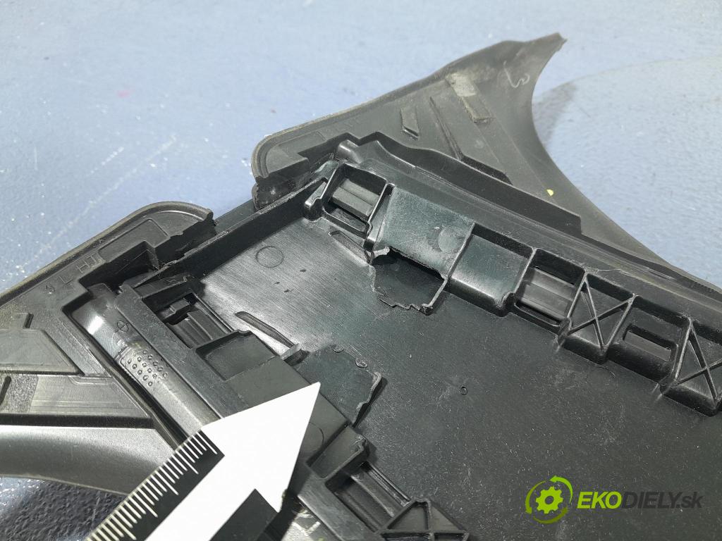 Bmw Seria 2 2020 lišta Dekoratívne: 7483187