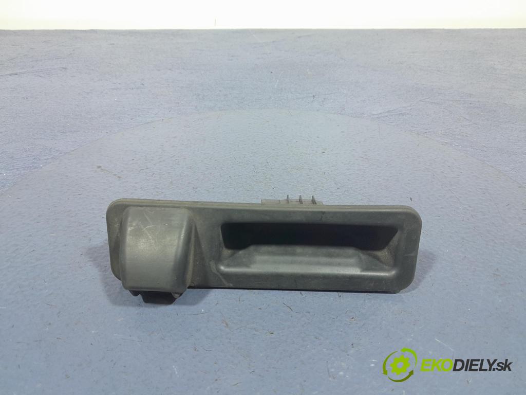Bmw Seria 2 2020 rukoväť Klapky: Zadná: 7405634