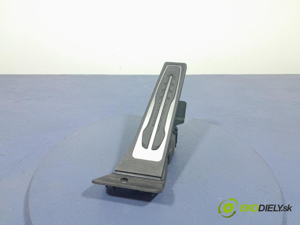 Bmw Seria 2 2020 pedal Plyn: 6871053