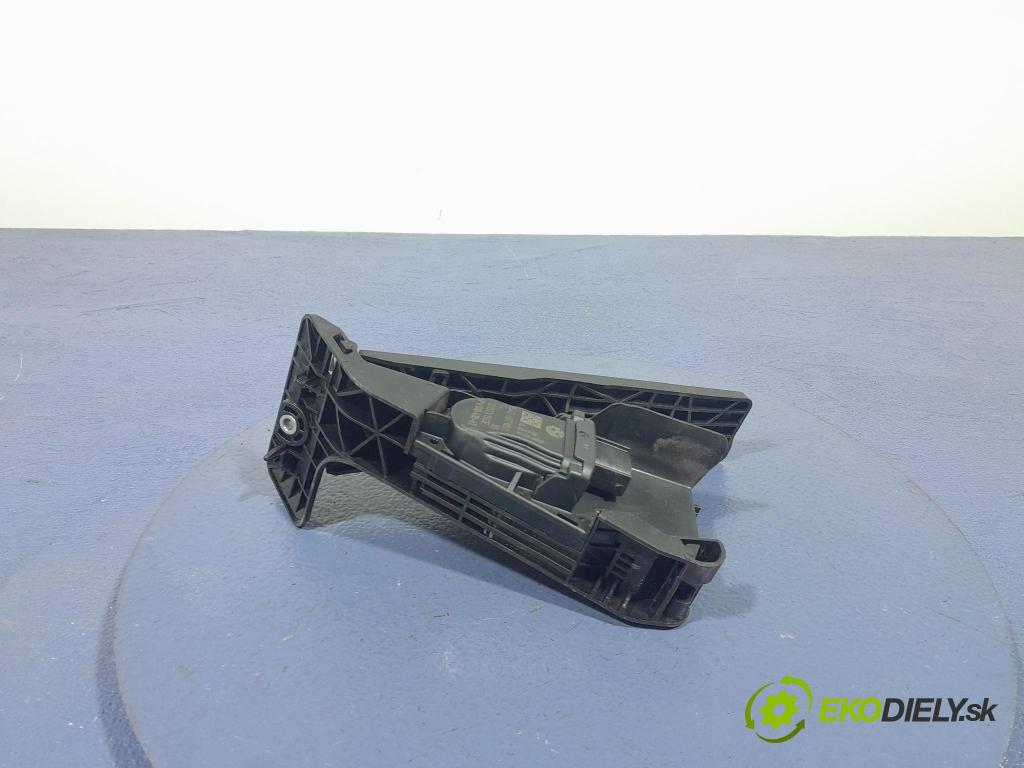 Bmw Seria 2 2020 pedal Plyn: 6871053