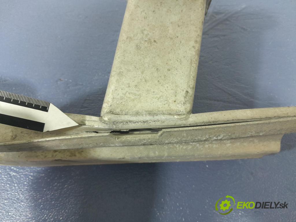 Bmw Seria 2 2020 výztuha narazník Zad: 7477445