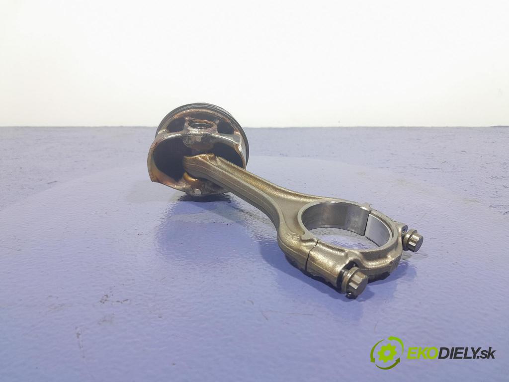 Skoda Octavia 2023 píst