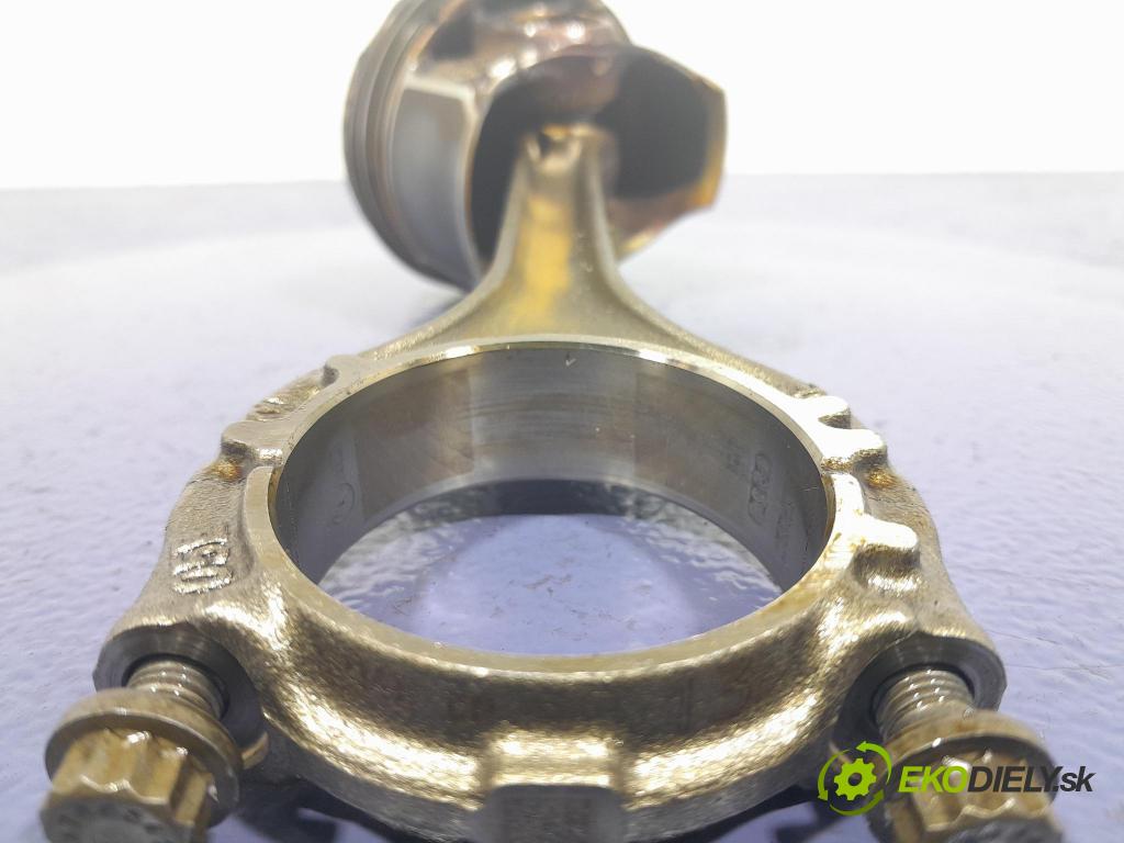 Skoda Octavia 2023 piest