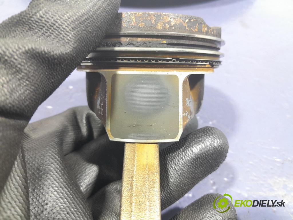 Skoda Octavia 2023 piest