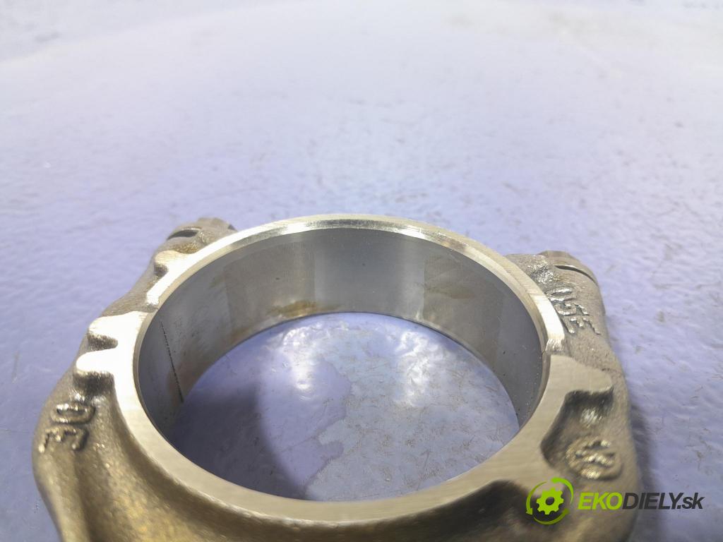 Skoda Octavia 2023 píst