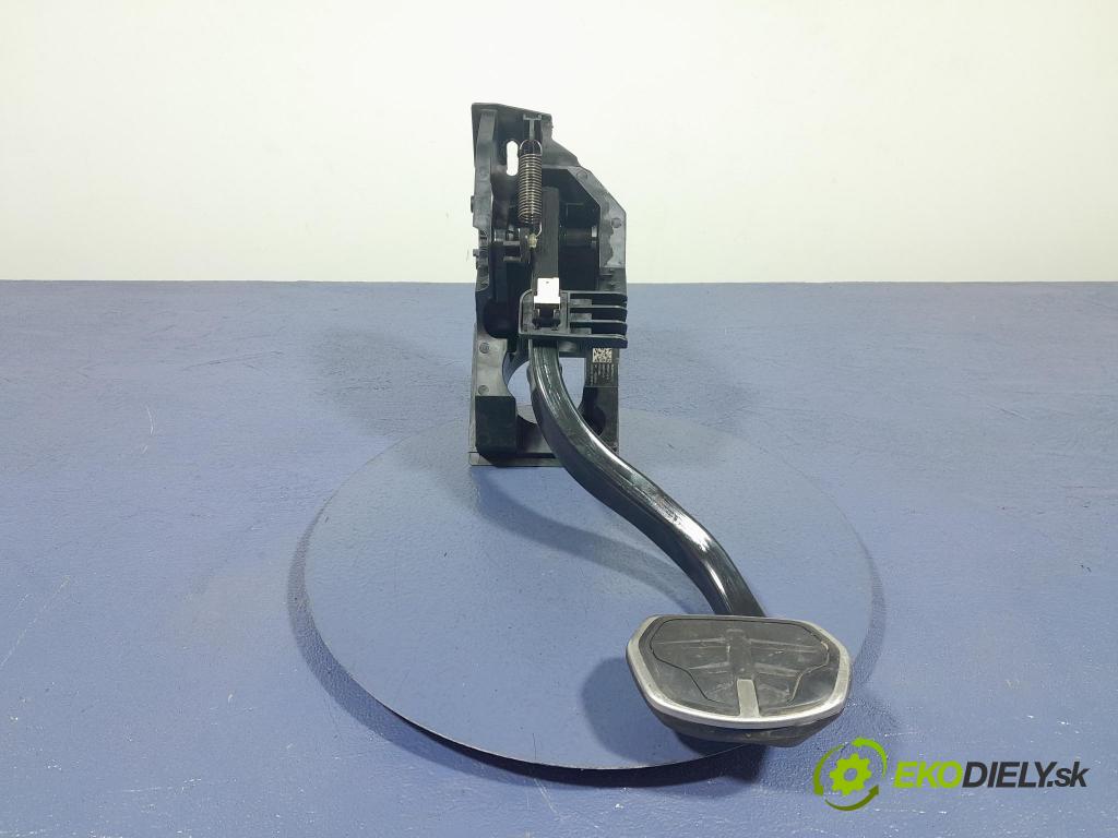 Bmw Seria 2 2020 pedály 6888753