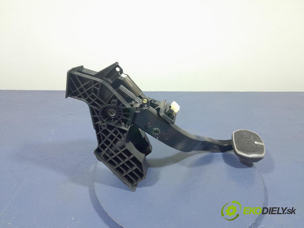 Bmw Seria 2 2020 pedály 6888753