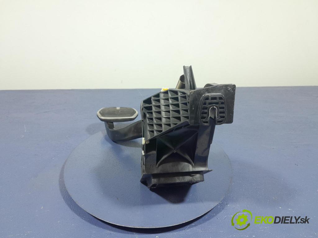 Bmw Seria 2 2020 pedály 6888753