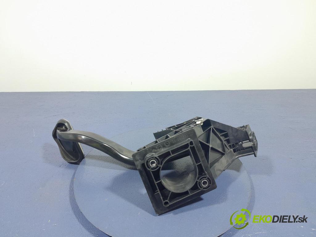 Bmw Seria 2 2020 pedály 6888753