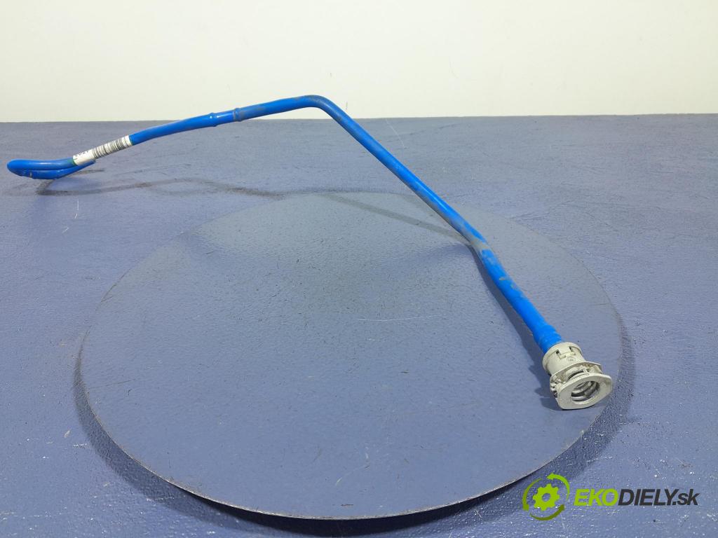 Bmw Seria 2 2020 rúrka paliva 7300679