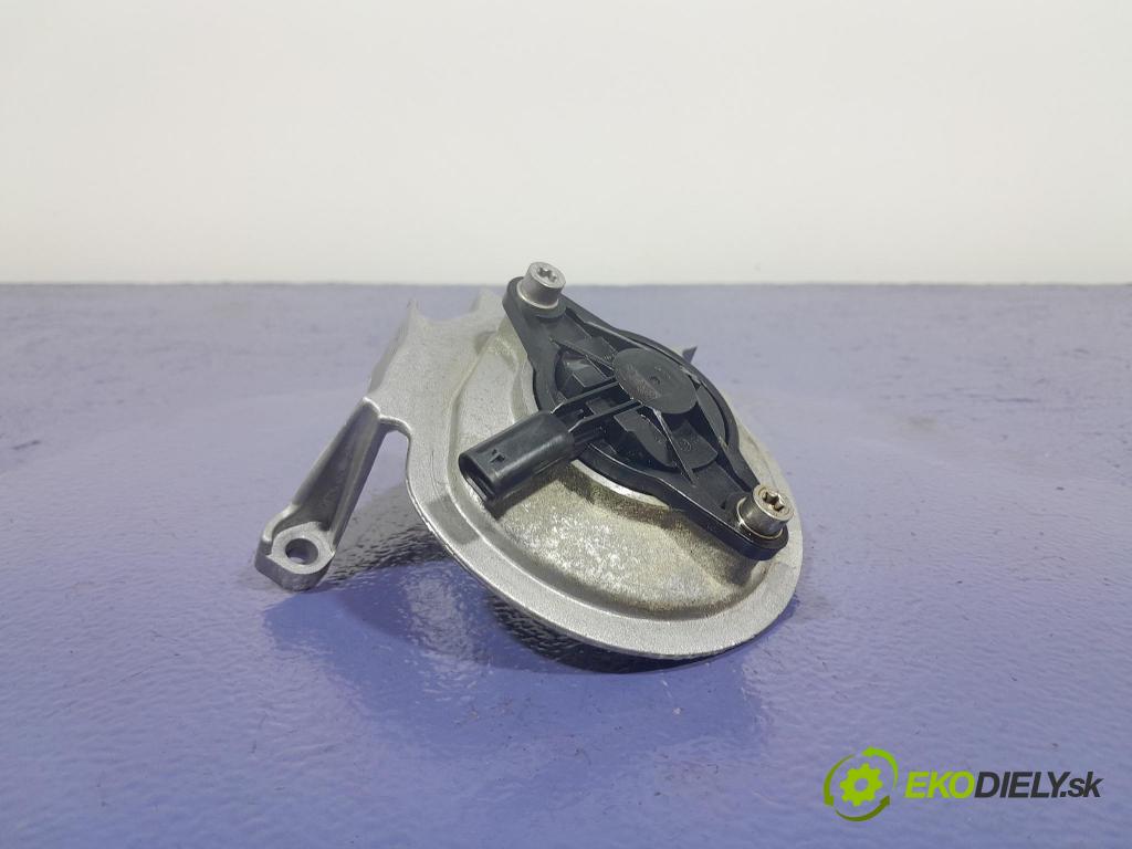 Skoda Octavia 2023 snímač 04E906423C