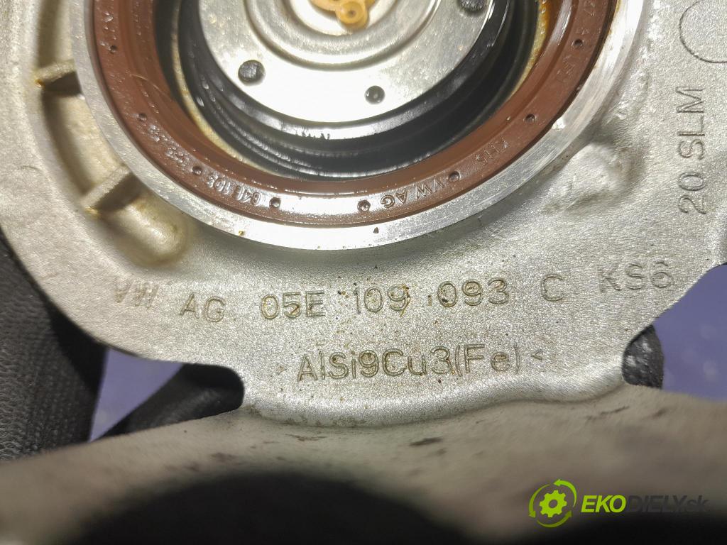 Skoda Octavia 2023 snímač 04E906423C