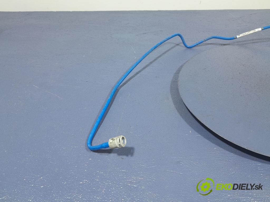 Bmw Seria 2 2020 rúrka paliva 7458660