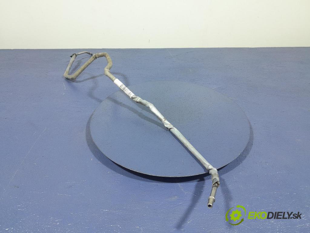 Bmw Seria 2 2020 rúrka paliva 7464633