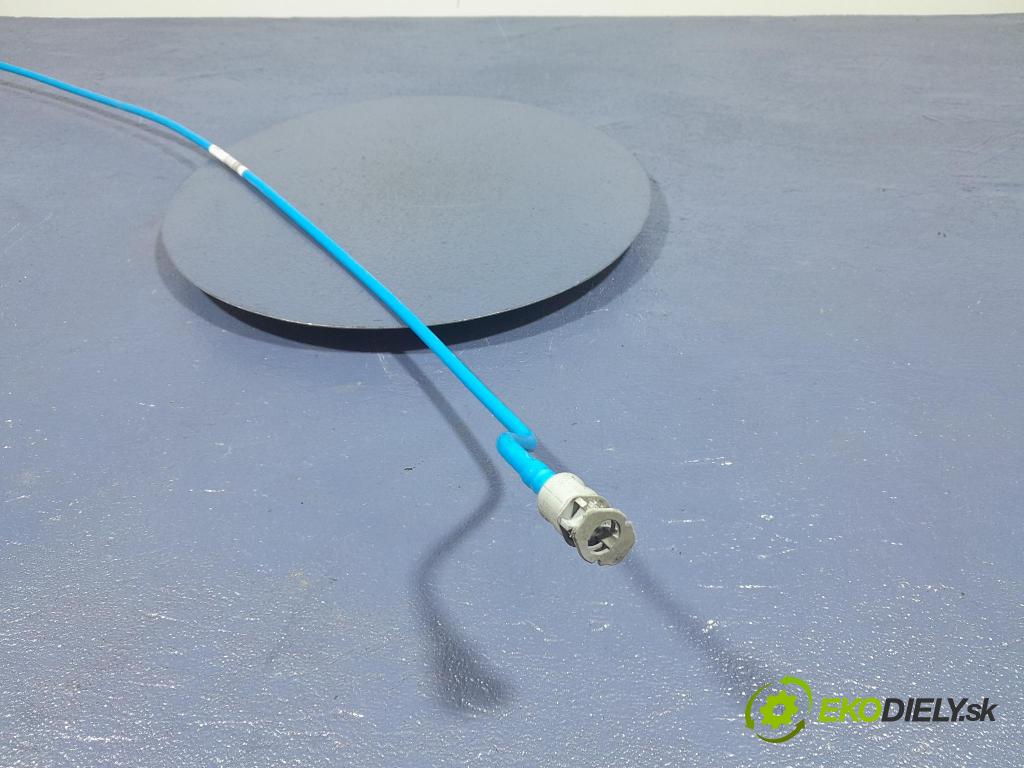 Bmw Seria 2 2020 rúrka paliva 7300617