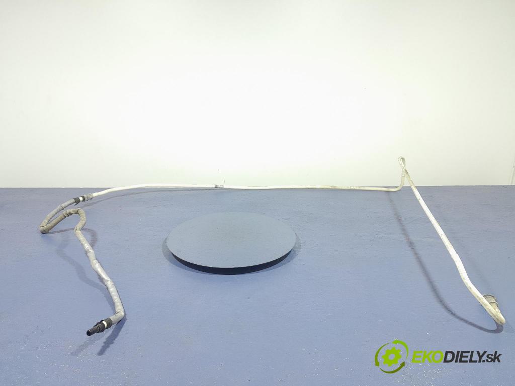 Bmw Seria 2 2020 rúrka paliva 7300625 7464627